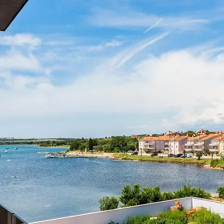 Vizula Sunset D - Antonio & Ulla & Undine Апартаменты Медулин