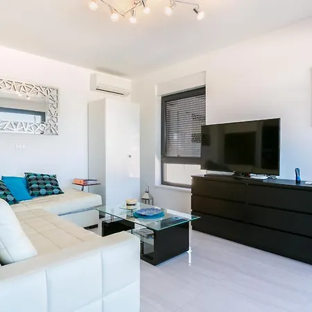 Vizula Sunset D - Antonio & Ulla & Undine Апартаменты Медулин