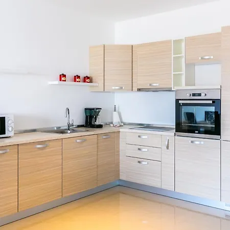 Vizula Sunset D - Antonio & Ulla & Undine *