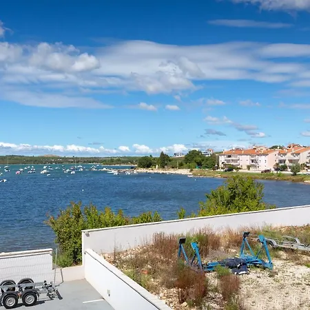 Vizula Sunset D - Antonio & Ulla & Undine شقة