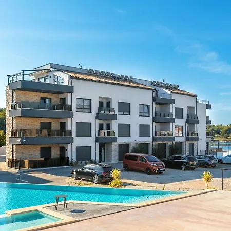 Vizula Sunset D - Antonio & Ulla & Undine