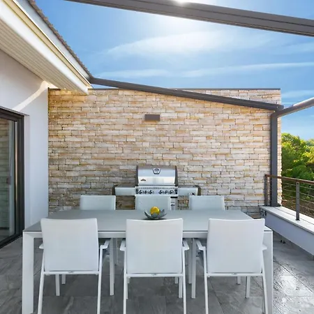 Апартаменты Vizula Sunset D - Antonio & Ulla & Undine Медулин