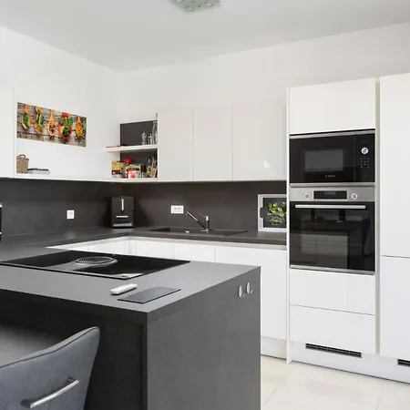 Vizula Sunset D - Antonio & Ulla & Undine