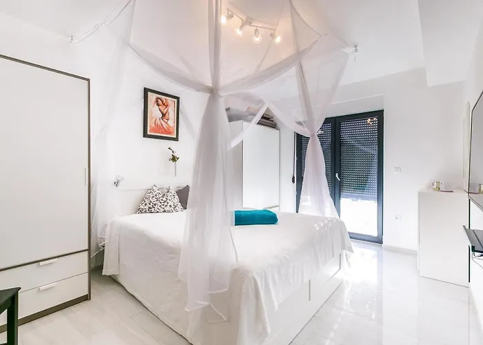 Vizula Sunset D - Antonio & Ulla & Undine