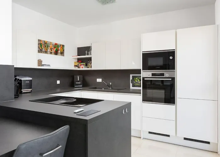 Vizula Sunset D - Antonio & Ulla & Undine