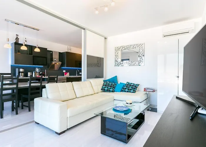 Vizula Sunset D - Antonio & Ulla & Undine Medulin