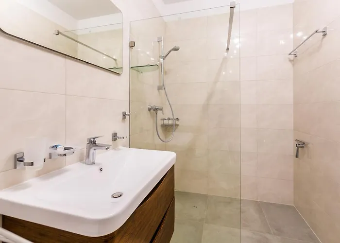 Vizula Sunset D - Antonio & Ulla & Undine *