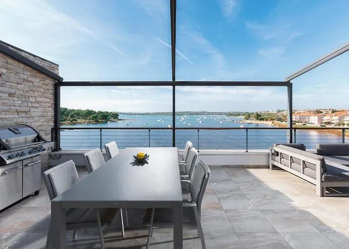 Vizula Sunset D - Antonio & Ulla & Undine *